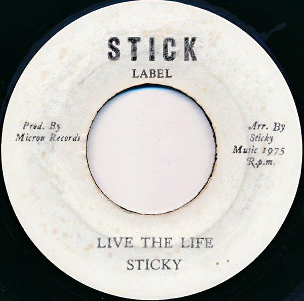 7-дюймовая пластинка UZIAH STICKY THOMPSON Live The Life NONE Stick 1975 Ямайка Регги Ска Даб Б/у