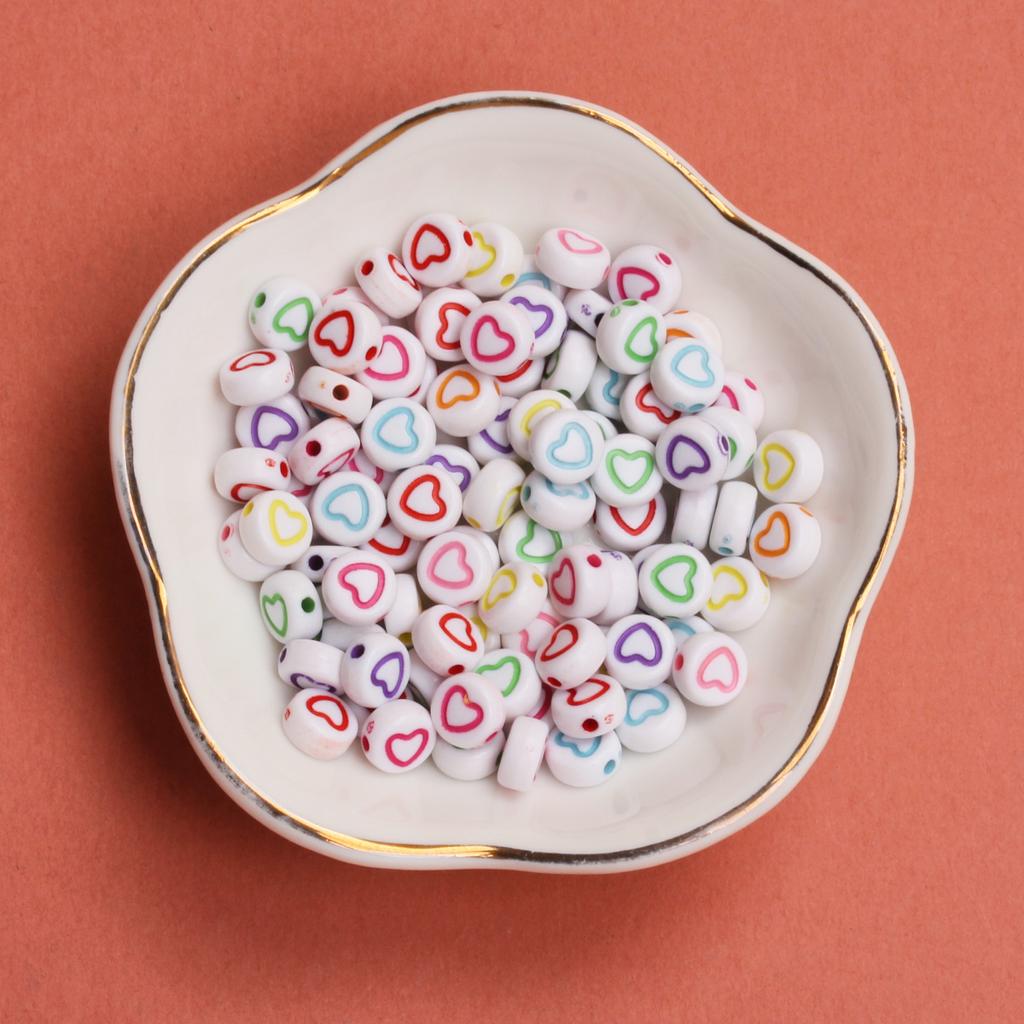 50Pcs Acrylic Keychain Loose Beads Jewelry Making Necklace 6.5mm Flat Round Bracelet DIY Materials Earrings Fashion Spacer Accessories Heart Pattern