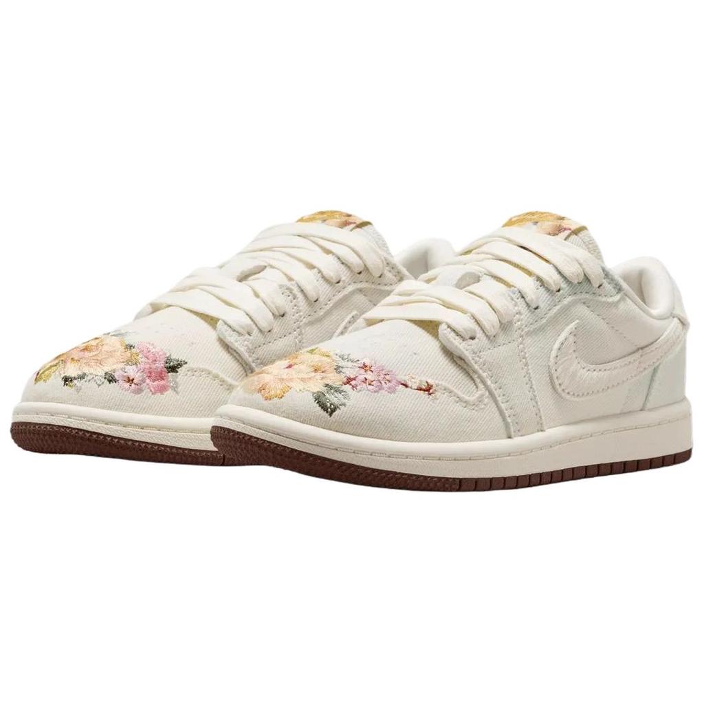 Детские кроссовки Air Jordan 1 Low OG PS «Китайский Новый год 2026», серые, с рисунком «футбольный мяч» (IQ1109-011).