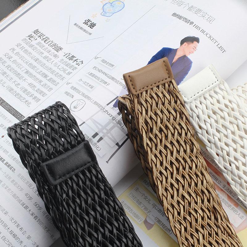 Summer Wide Braided Belt Women Woven Straw Belt with Round Wooden Buckle Waist Belt