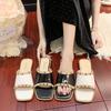 Модная обувь Большого размера Тапочки Повседневные шлепанцы Клепаные шлепанцы Женские Роскошные Мягкие Плоские 2025 Модные Клепаные Тапочки Мягкая Плоская Обувь Женская Лу