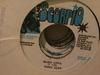 7-дюймовая пластинка TONY TUFF Make Love NONE Black Scorpio Ямайка Регги Ска Даб Б/у