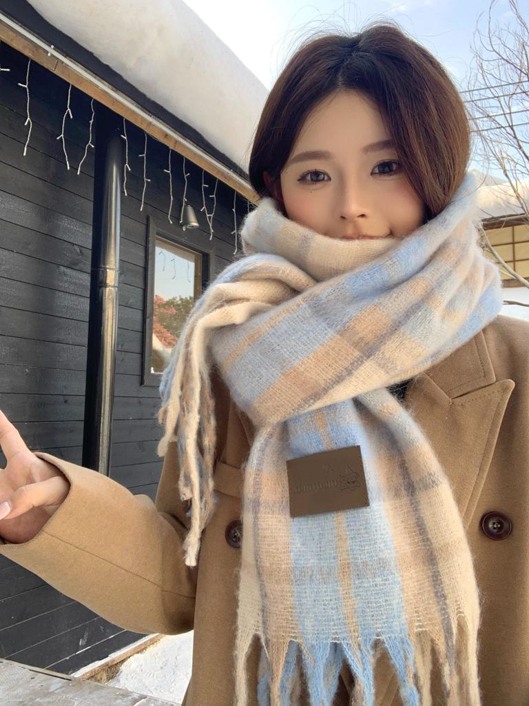 Red scarf women's winter Korean atmosphere 2025 new plaid couple warm thickened shawl scarf neck protection