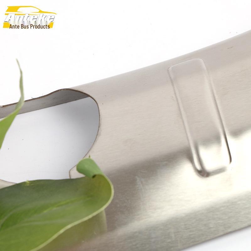 Venucia M50V Rear Guard Plate: Stainless Steel Trunk Protection Pedal