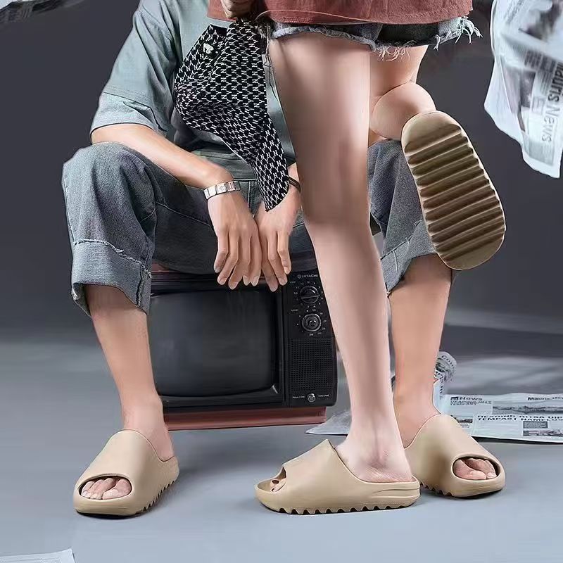 Тапочки из кокоса. Ощущение, будто наступаешь на дерьмо. Сандалии на толстой подошве. Новые летние нескользящие сандалии.