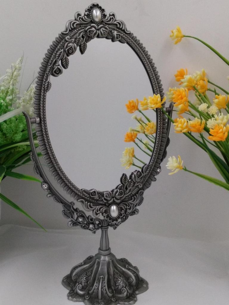 Qinggu 7-Inch Minimalist Desktop Makeup Mirror