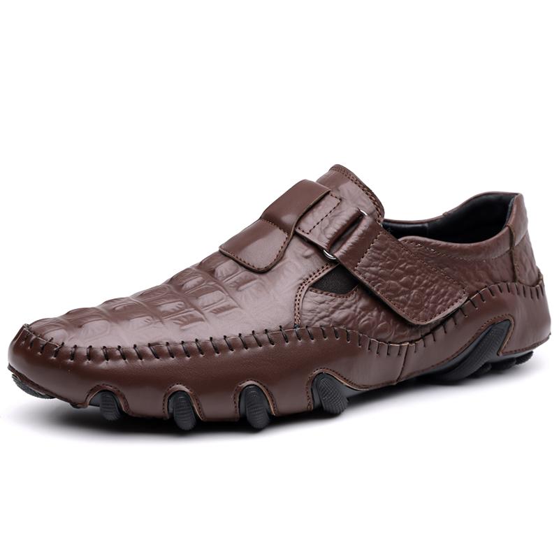 New Soft Leather Casual Shoes Men Fashion Casual Youth Loafers Versatile Male Business Bean Shoes Leisure Walk Moccasins Slip-On