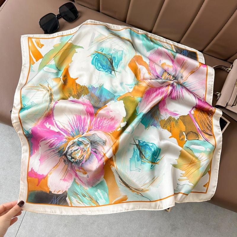Spring and summer new Korean fashion sweet polka dot simulation silk small square scarf women's thin sunscreen silk scarf decorative small scarf