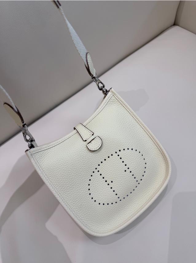 Evelyn Cowhide Crossbody Bag with Hollowed-Out Design – Fashionable, Versatile Single Shoulder Bag for Commuting