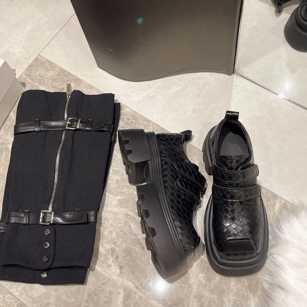 Модные туфли на плоской подошве, туфли на платформе, женская весенняя новая повседневная обувь 2024 года, дизайнерская модная брендовая обувь для прогулок из кожи