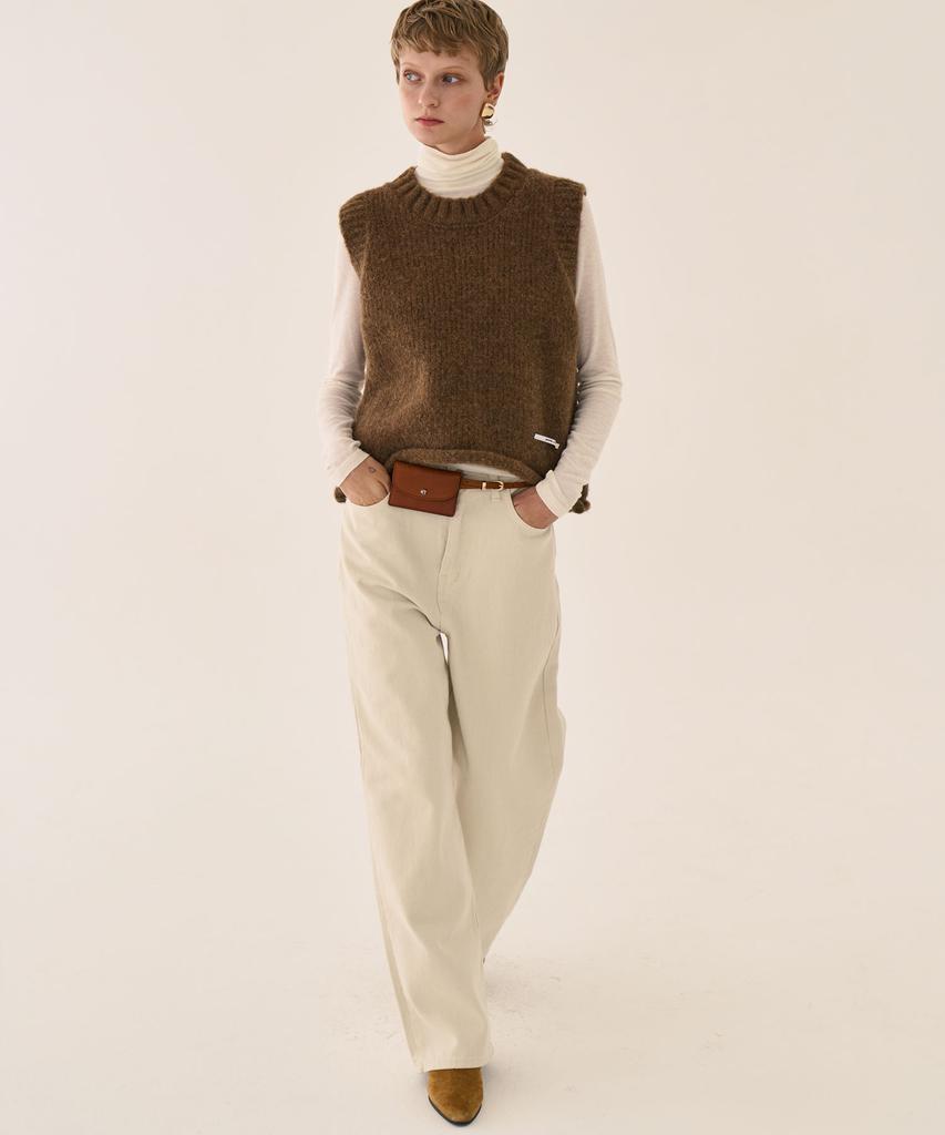 GRIDAJ Minimal Straight Cotton Pants _ Ivory