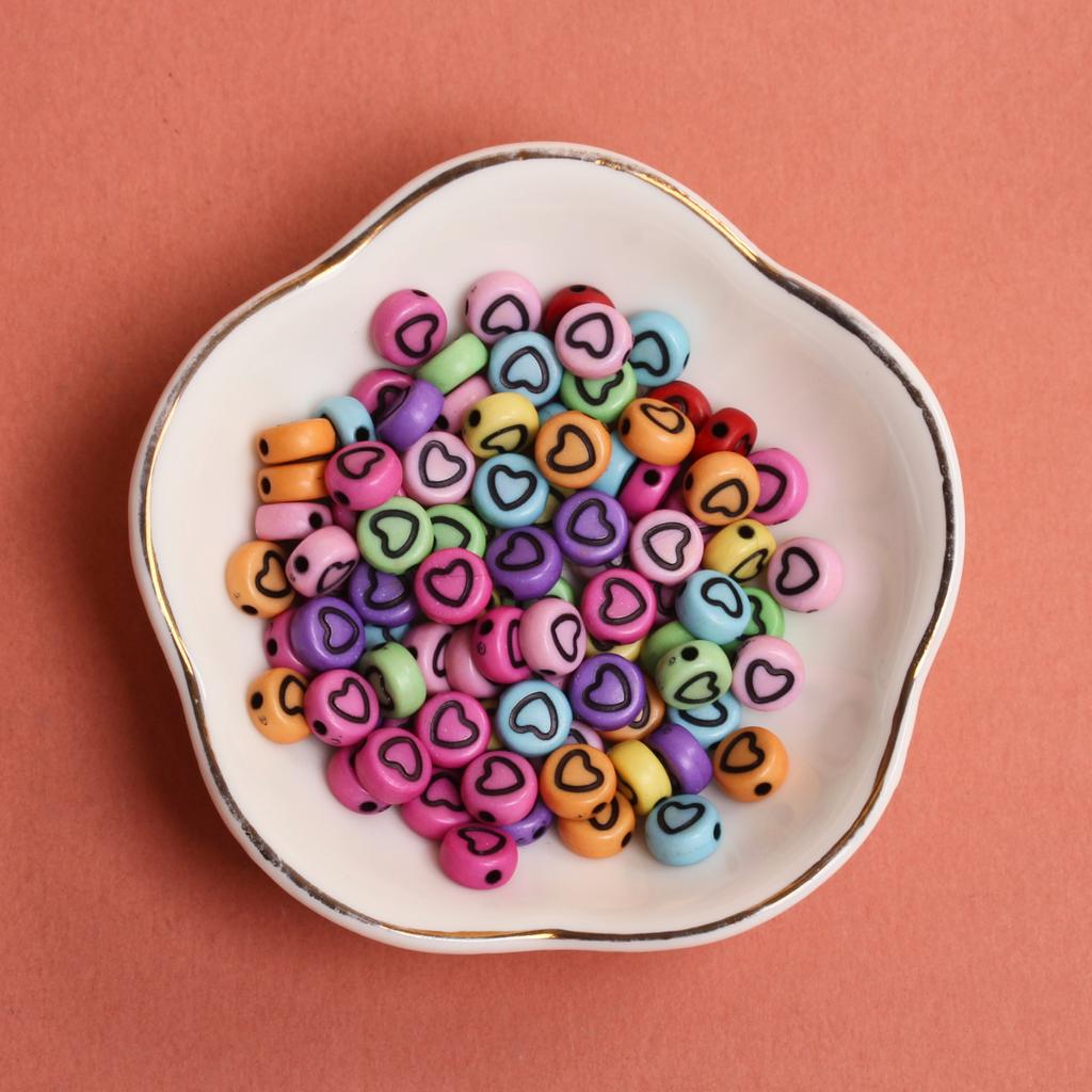 50Pcs Acrylic Keychain Loose Beads Jewelry Making Necklace 6.5mm Flat Round Bracelet DIY Materials Earrings Fashion Spacer Accessories Heart Pattern