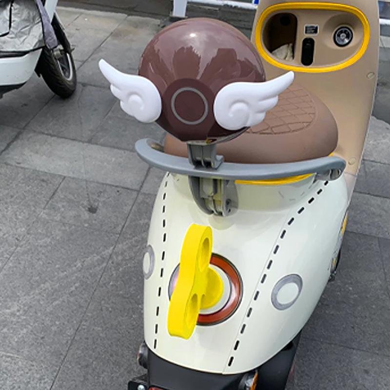 Автомобильный Стайлинг Вид Сзади Заводной Автомобиль Украшения Аксессуары Украшение Крыши Автомобиля Маленький Заводной Декор Для Мотоциклов