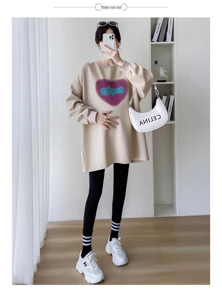 Maternity Autumn/Winter 2023: Loose Sweatshirt Dress & T-shirt