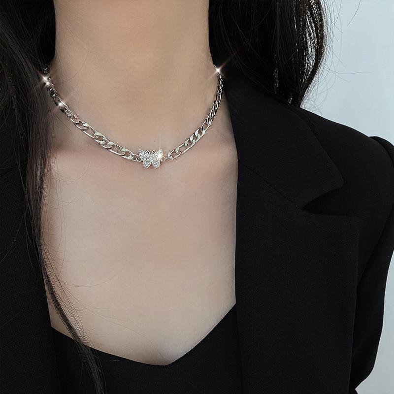 Titanium Steel Butterfly Necklace, Women's Summer Light Luxury Collarbone Chain, Neck Chain Collar