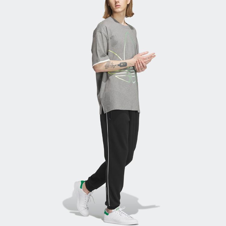 adidas Свободная спортивная футболка Originals с логотипом трилистника, мужские топы, базовый, конопляно-серый, IP7542