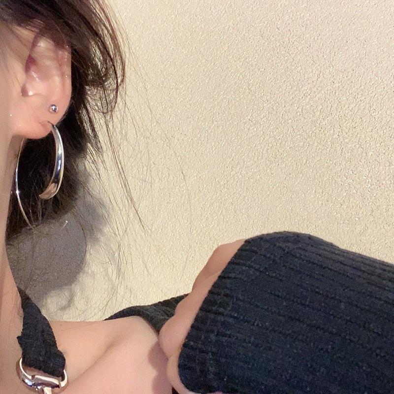 Trendy Silver Hoop Earrings With Geometric Shape Simple And Chic Fashionable Ear Jewelry