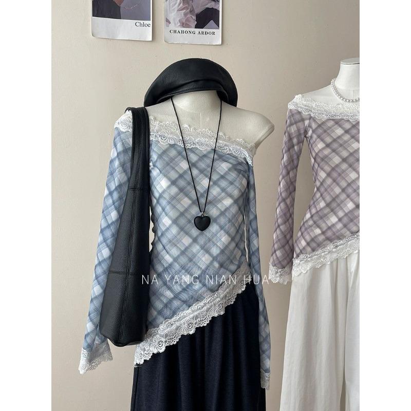 Французская однотонная рубашка с косым вырезом, открытыми плечами, двумя способами носки, в клетку, солнцезащитная, для женщин, осень, с кружевной отделкой, футболка, топ