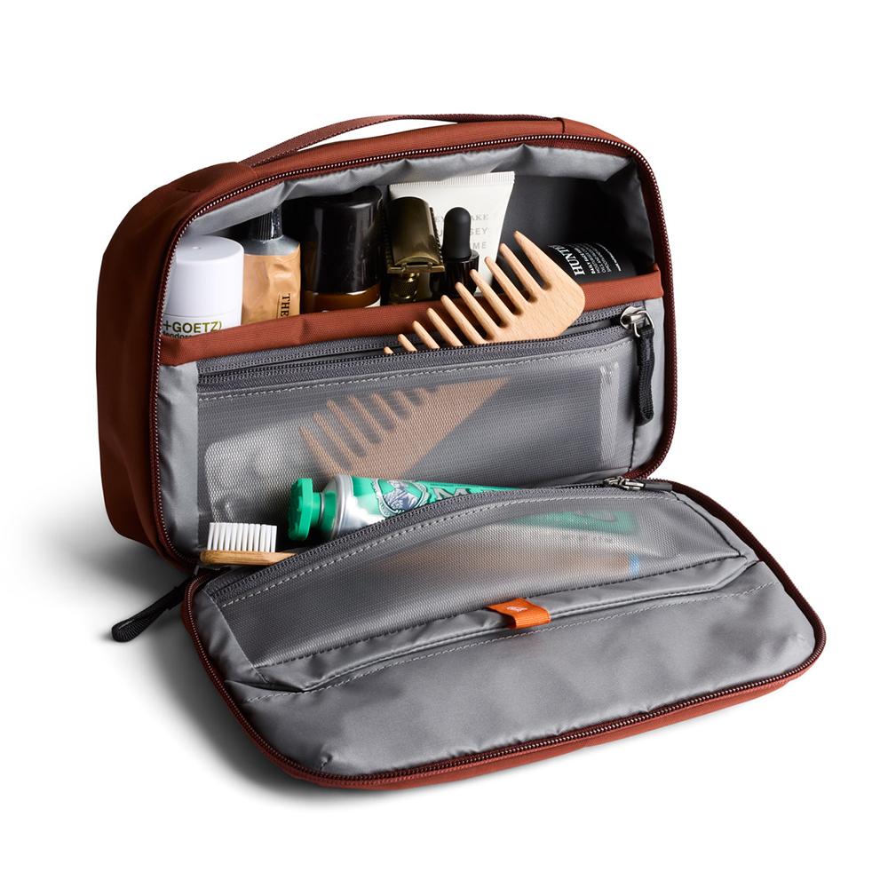 Подвесной туалетный несессер Bellroy (Edha-Cly-213) - глина