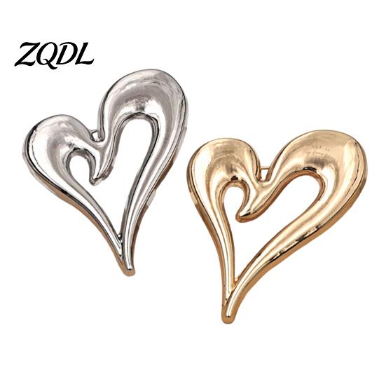 Heart Brooch Pin Hollow Love Pin, Romantic Metal Lapel Sweater Cardigan Coat Suit Scarf Decor, Men Women Clothing Accessories Design