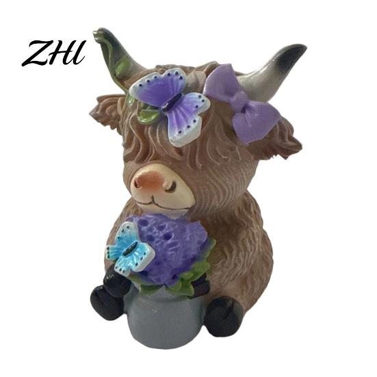 Small Round Decorative Pieces Lavender Highland Cow Resin Figurine, Cute Fluffy with Butterfly Bow & Floral Wreath, Waterproof Outdoor Patio Ornaments