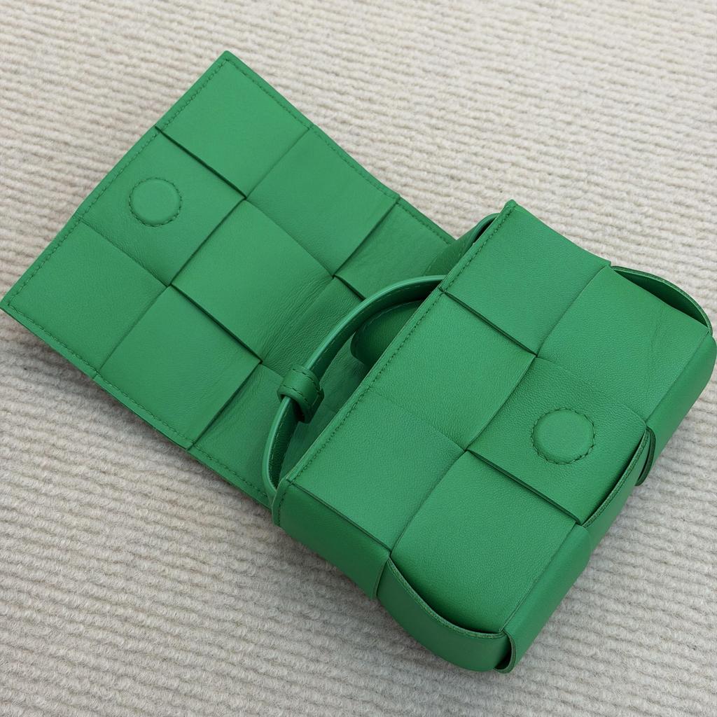 [Pre-Owned] Bottega Veneta Mini Cassette Bag 'Parakeet/Gold' - Excellent #U0NQCR