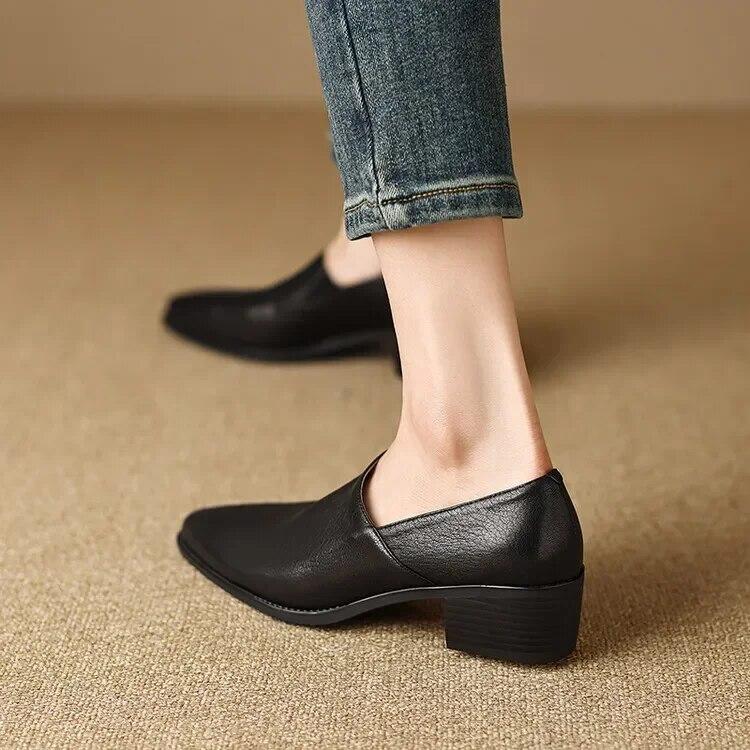Women's Spring and Autumn Retro Pointed Toe Pedal Soft Leather Loafers All-match Thick-heeled Mid-heel Fashion Single Shoes