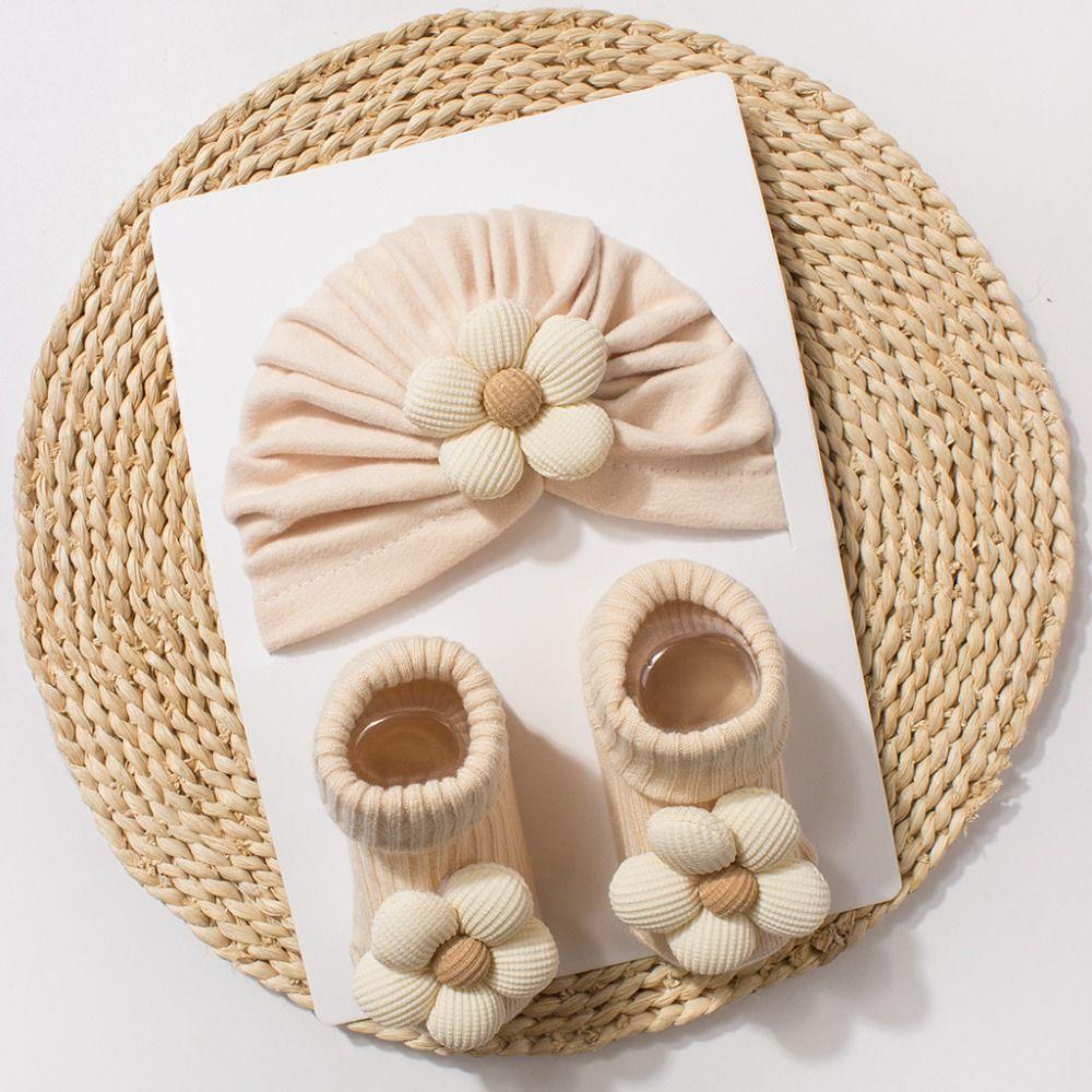 Soft Knit Newborn Hat with Socks Sweet Big Flower Infant Socks Set Newborn Baby Gift