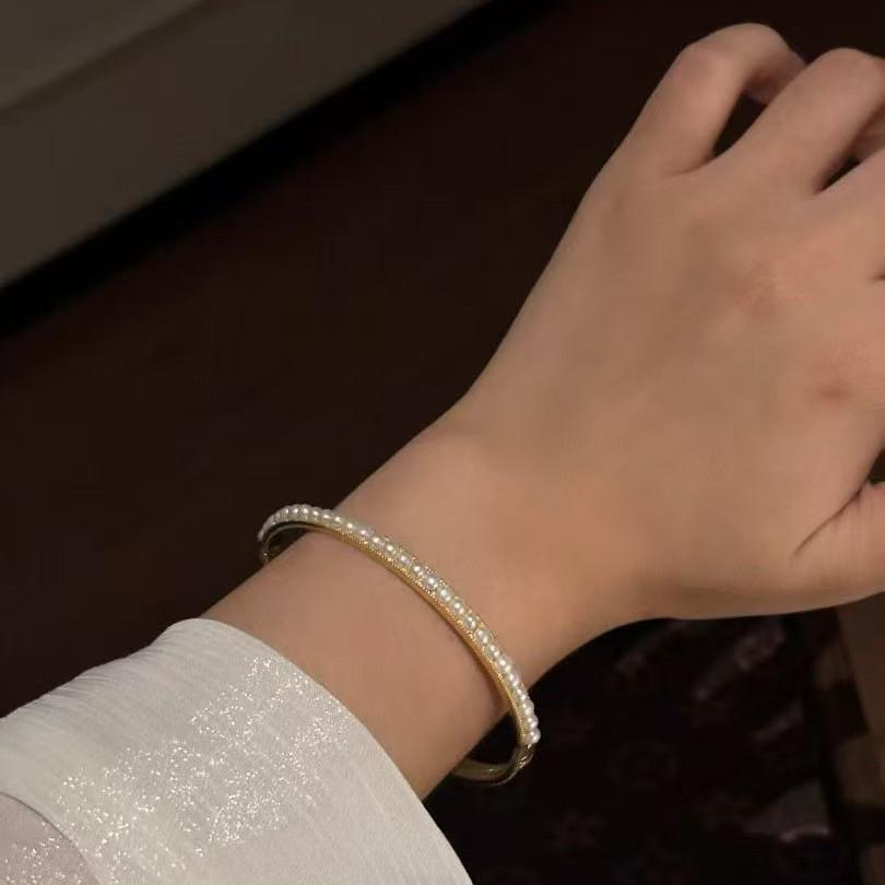 Tahiti Pearl & Zirconia Bracelet, Versatile Korean Design, Perfect Friendship Gift for Women.