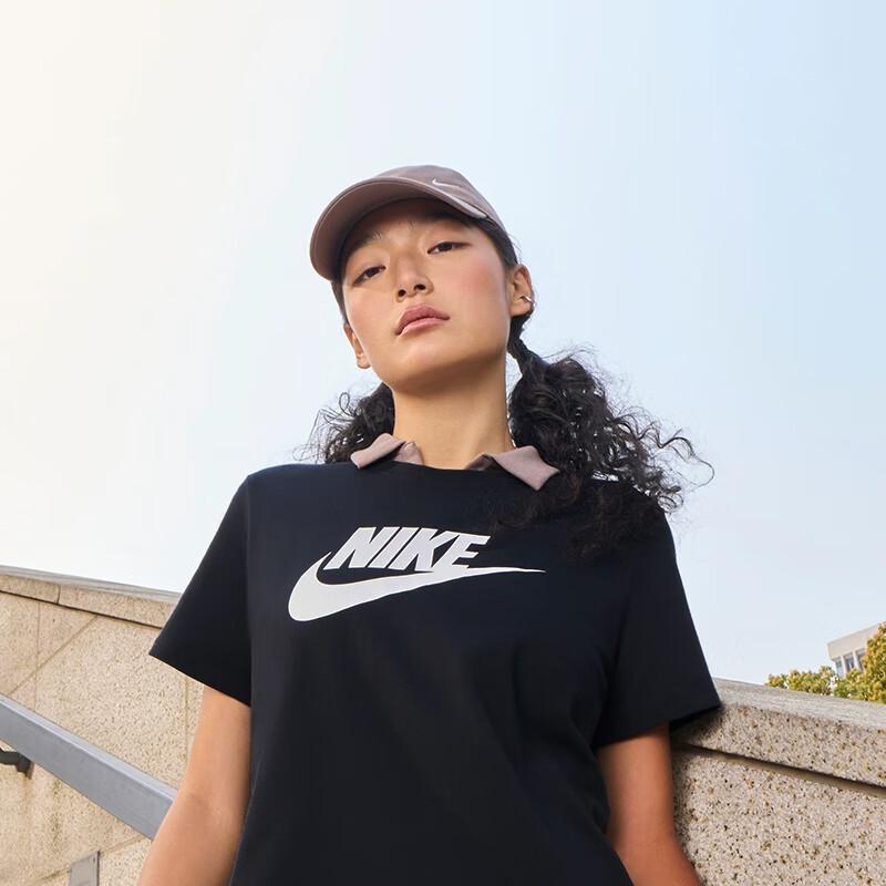 Nike Женская футболка с коротким рукавом