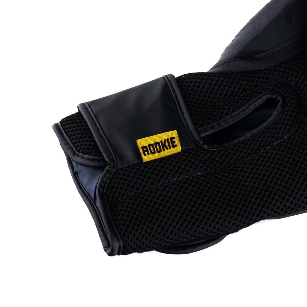 StormCloud Rookie Boxing Gloves Black/White 10oz
