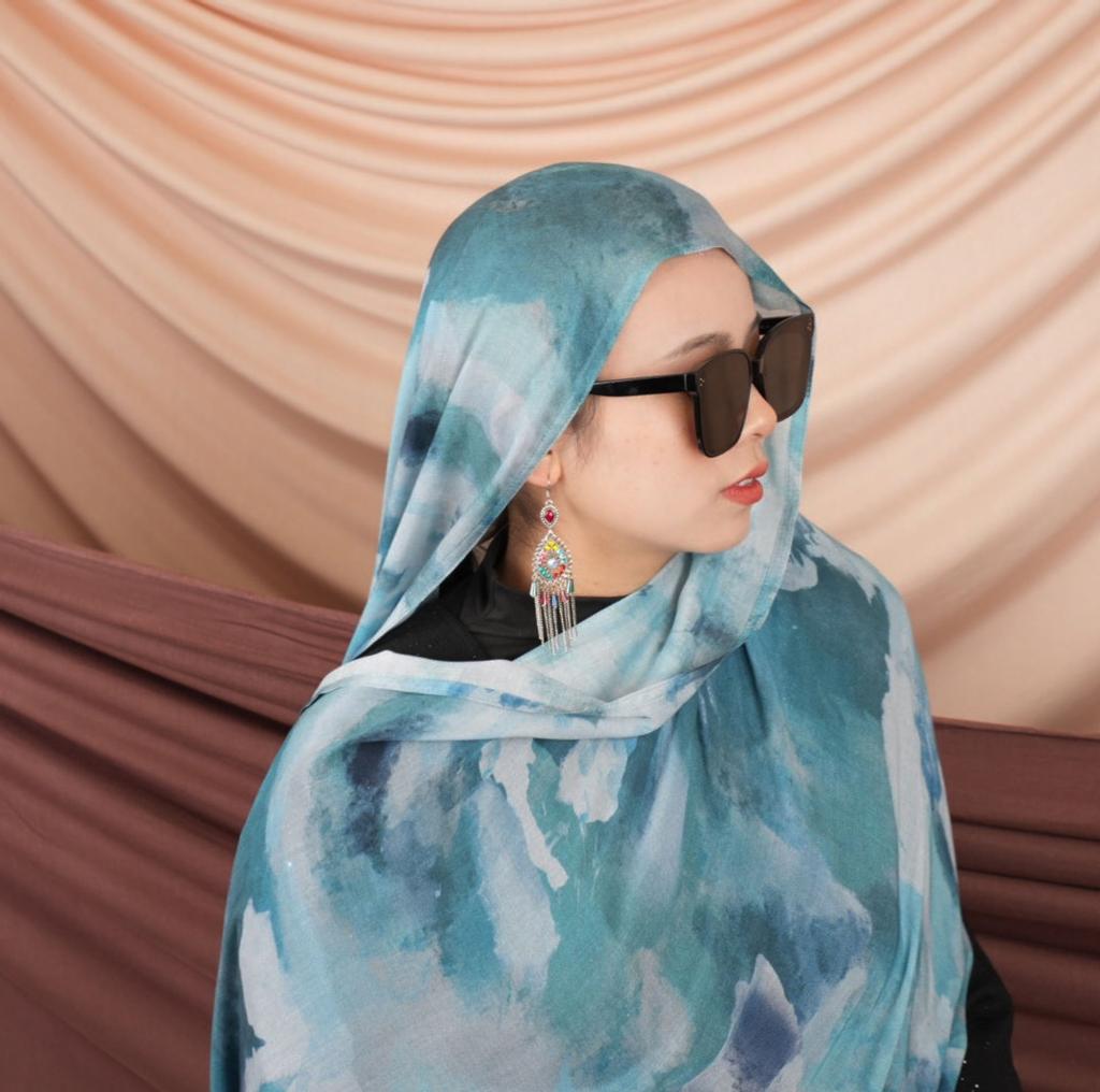 Fashion Watercolour Floral Printed Hijab Modal Breathable Soft Cotton Rayon Viscose Woven Modal Muslim Women Shawl Hijab Scarf