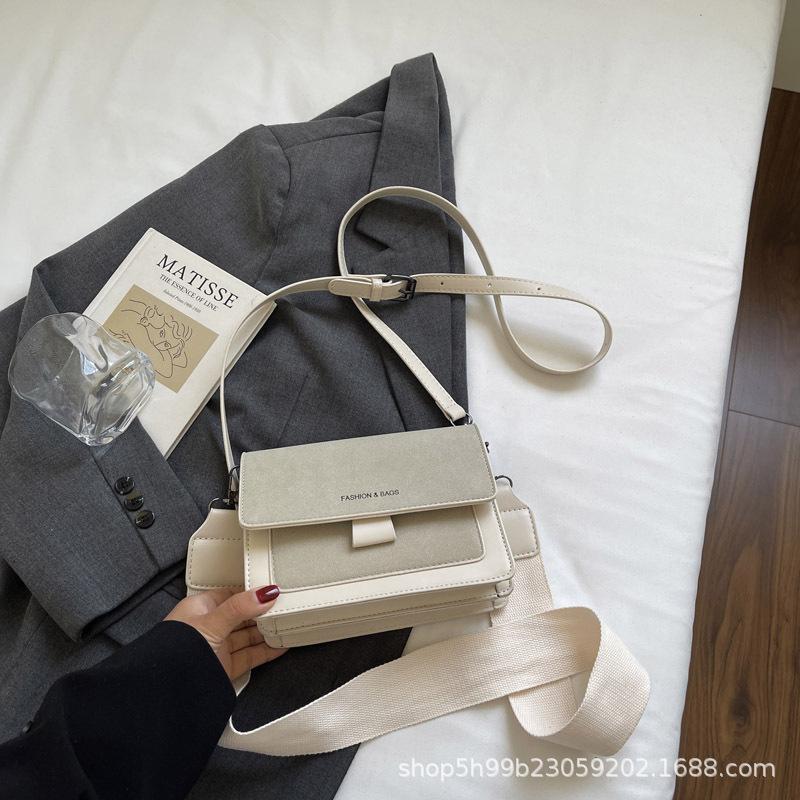 Осень и зима ретро сумка женская новая легкая роскошная универсальная на плечо через плечо модная маленькая квадратная сумка