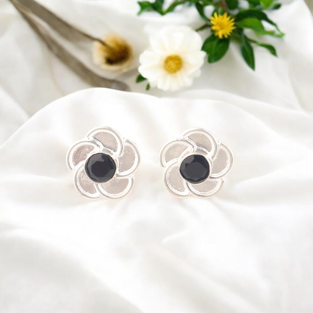 Natural Black Onyx 925 Solid Silver Jewelry Handmade Stud Earrings 0.5" For Her EE-157-18