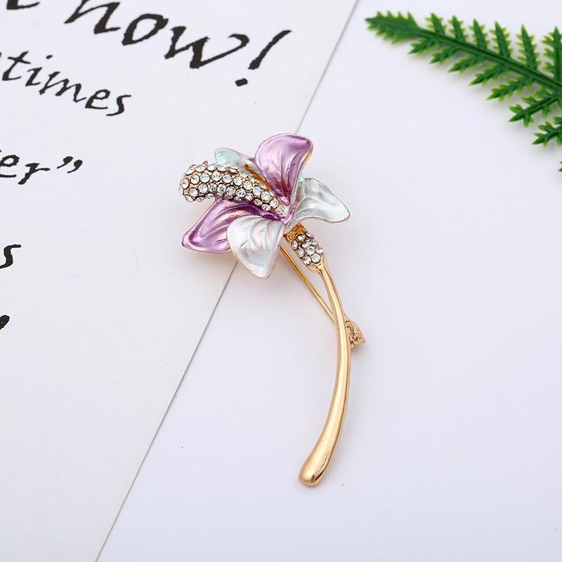 Брошь с инкрустацией из жемчуга и животного - мультяшный стиль, сплав, бижутерия в виде капли масла, для женщин