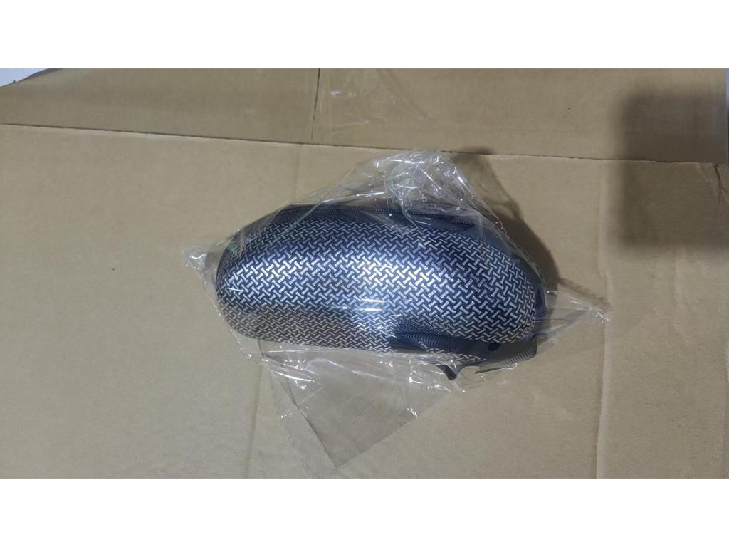 Silicone Anti-Slip Grip Strength Trainer for Weightlifting and Fitness