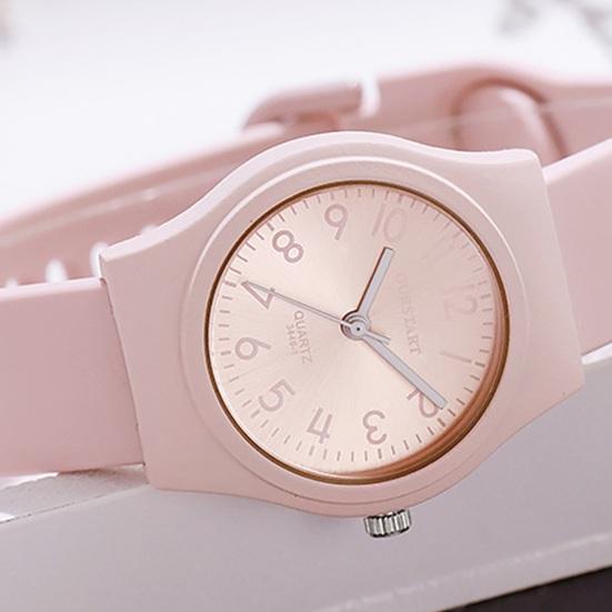 Женские часы с круглым циферблатом ярких цветов, силиконовый ремешок, кварцевый механизм, повседневные наручные часы для девочек, модные украшения, подарок на день рождения