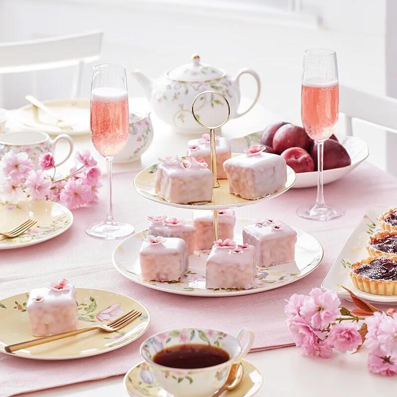 Wedgwood Sweet Plum Tea Cup and Saucer Set