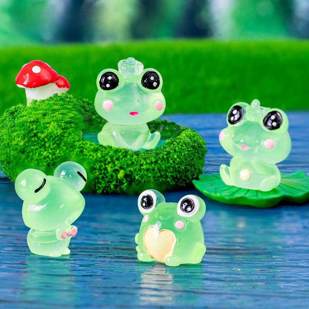 Creative Glow In The Dark Frog Ornaments Resin Craft Animals For Desk Car