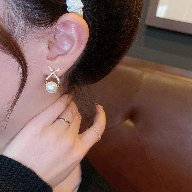 Fashion Gold Color Stud Earring Imitation Pearls Drop Earring Women Temperament Wedding Jewelry Gift