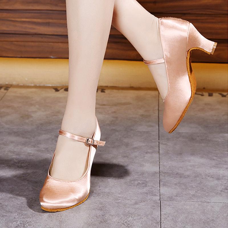 Fashion Professional Women's Latin Dance Shoes Silk Close Toe Waltz Tango Cha Ballroom Party Dance Shoes Heeled 5.5CM