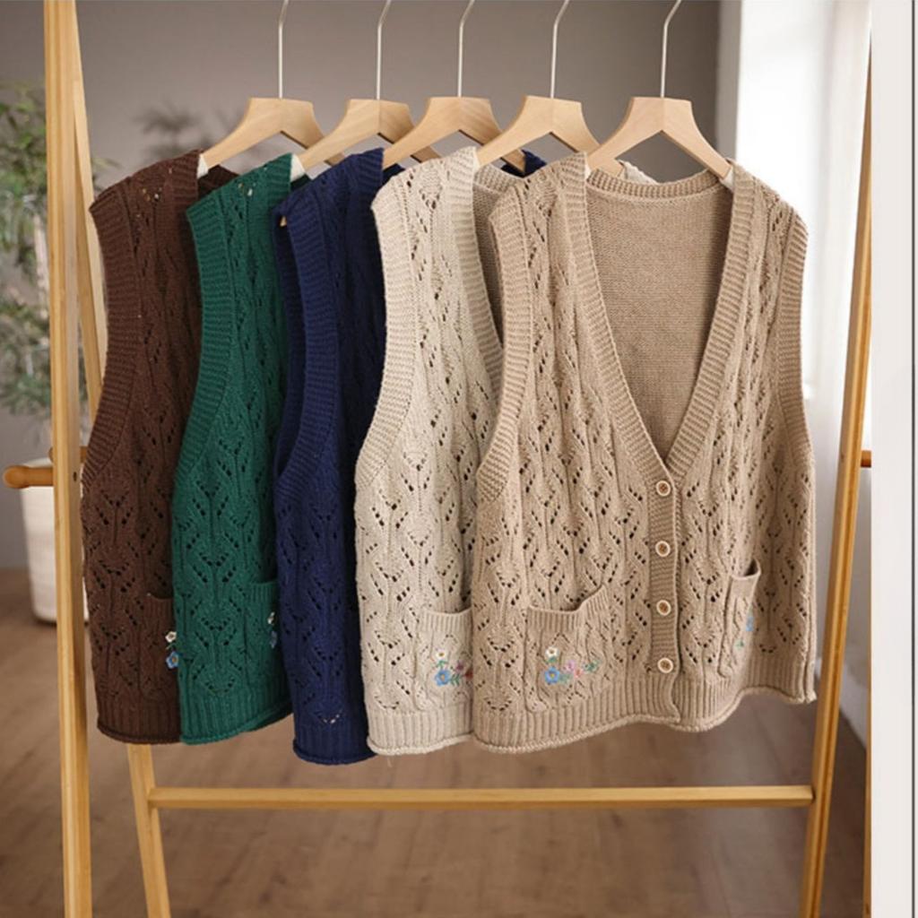 Sweater Vest Women's Retro Loose Knit Vest Short Style Solid Color Embroidery Pocket Hollowed Out Sleeveless Cardigan Vest