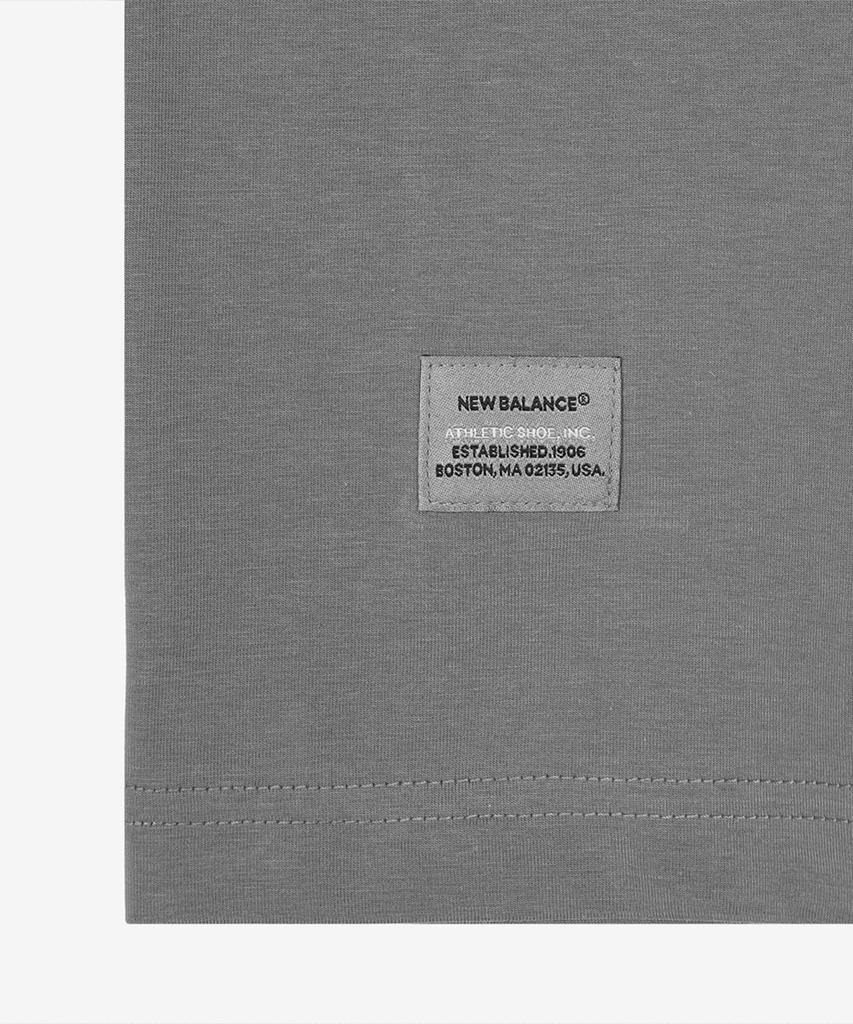 Футболка с коротким рукавом New Balance Nbneg21543 / Графическая футболка с карабином от Uni Track Club (Серый)