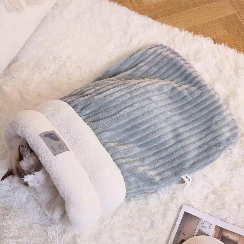 Thickened Cat Sleeping Bag Fluffy Feel Winter Pet Pocket Semi-Enclosed Cats Dogs Warming Pad Kitten Warm Soft Nest Pet Supplies