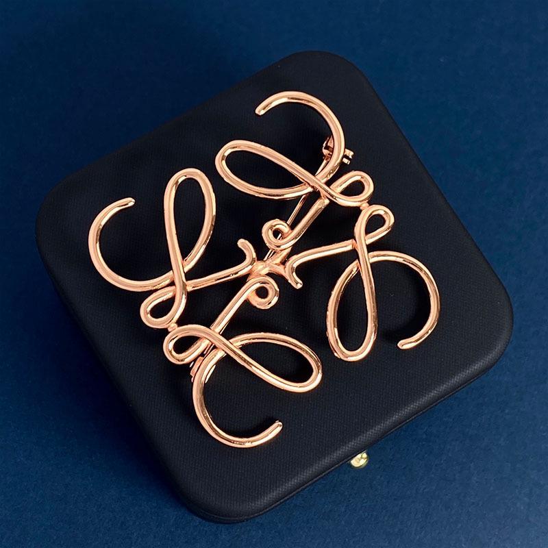 Высококлассный брелок-подвеска Loewe Small Pebble с сумкой на удачу