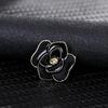 Brooch High-End Sense Niche High-End Women'S Silk Scarf Buckle Alloy Corsage Small Fragrant Wind Pearl Rhinestone High-End