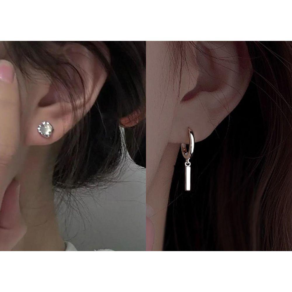 Нишевые серьги в отстраненном стиле: Серебро 925 пробы с фееричной элегантностью, минималистичный дизайн в национальном стиле.