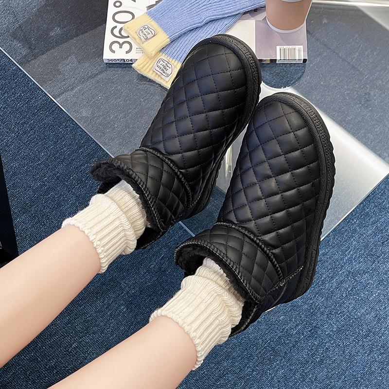 Fashion 2024 Fashionable Women's Autumn and Winter New Fur Short Boots Thickened Comfortable Buns To Keep Warmth