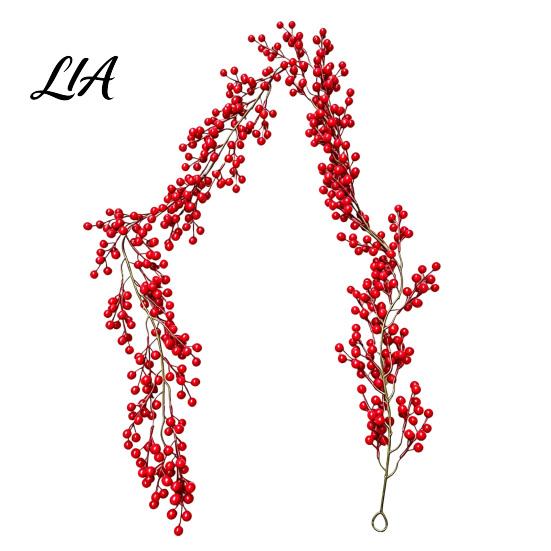 Indoor Wall Mounted Floral Decoration Artificial Red Berry Garland, Hanging Vine Swag, Christmas Holiday Door Lifelike for Wedding Frame Decor,