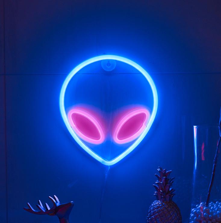 Manufacturer's New LED Neon Light: Lightning Cloud, Planet, Heart, Rainbow – Perfect for Christmas Night Décor.